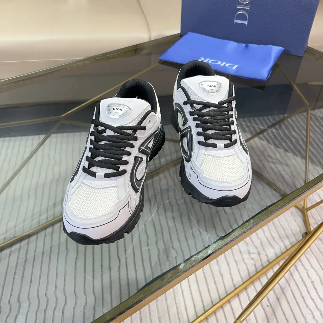 Men's Shoes💰P460💰【DIOR】Dior's new B30 low-top sneakers✅ are carefully made of gray mesh fabric and white technical fabric, decorated with reflective "CD30" graphic logo, and "DIO~B30" and "CD30" logos on the heel and tongue. An extra-light, sculpted rubber sole with signature accents adds style, while internal stretch details create ideal comfort. It can be matched with various casual styles to show a fashionable and modern sports style. Code number: 38-44 (45 can be customized)